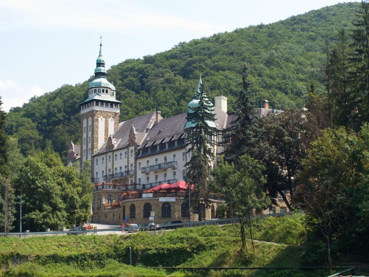 Smart Szallas Apartman In Miskolc Exterior foto